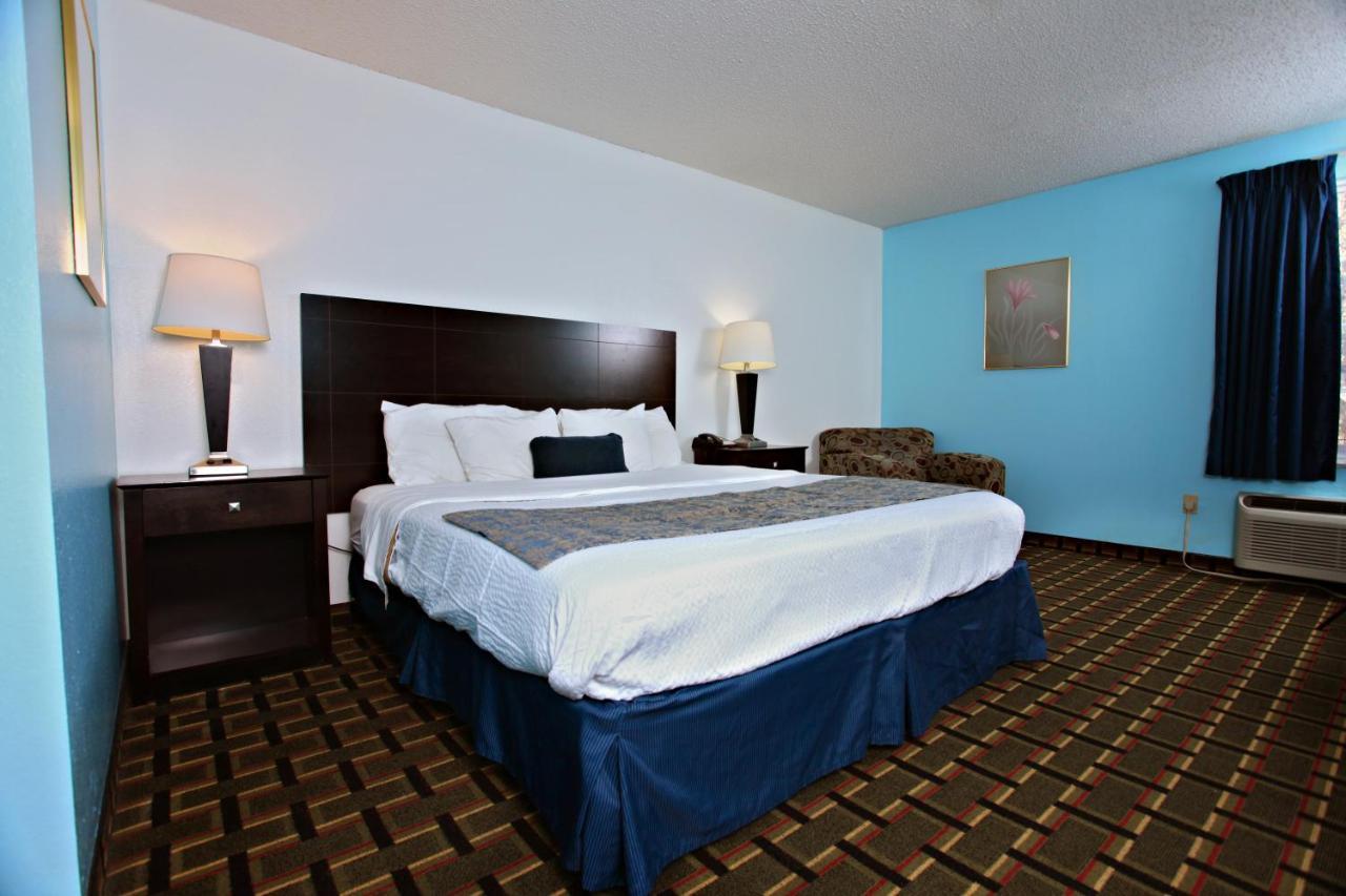 Coratel Inn & Suites By Jasper Newton Exteriér fotografie